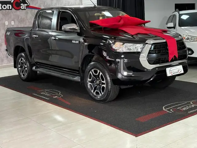 Carro Toyota Hilux Cabine Dupla 2023 Conquest 4x4 2.8 Diesel