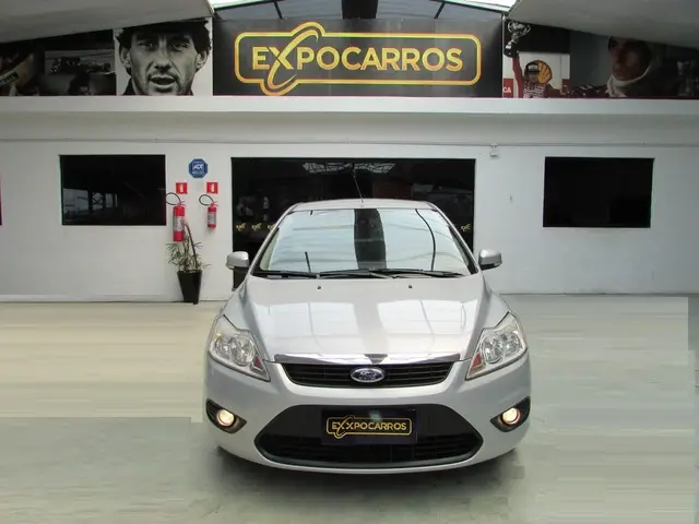Carro Ford Focus Hatch 2013 1.6 16V Flex Mec. 5p
