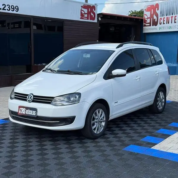Carro Volkswagen SpaceFox 2013 1.6 8V Trend (Flex)