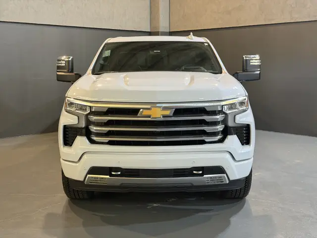 Carro Chevrolet Silverado 2026 High Country 5.3
