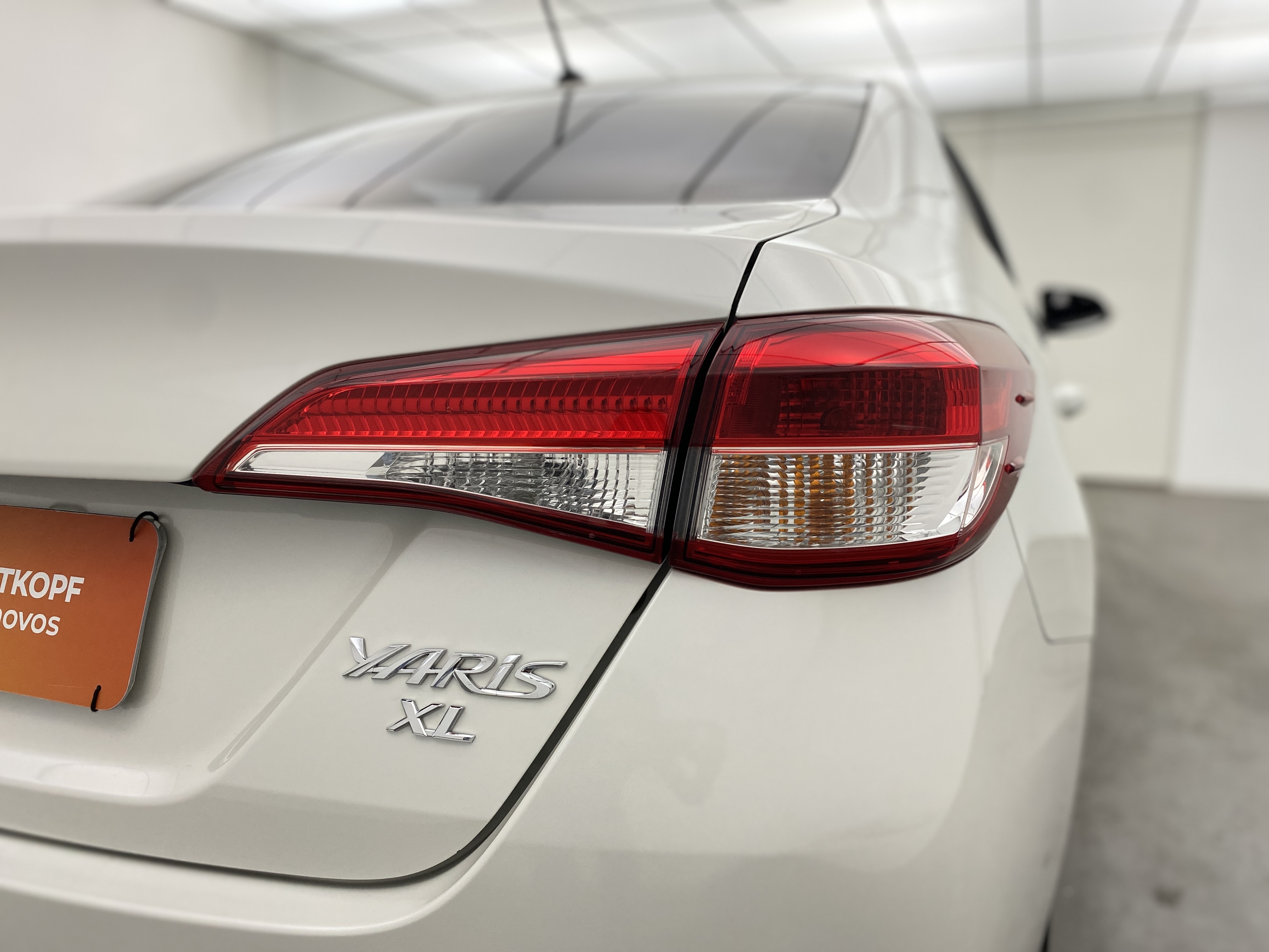 toyota yaris sedan 1.5 xl plus tech cvt (flex)