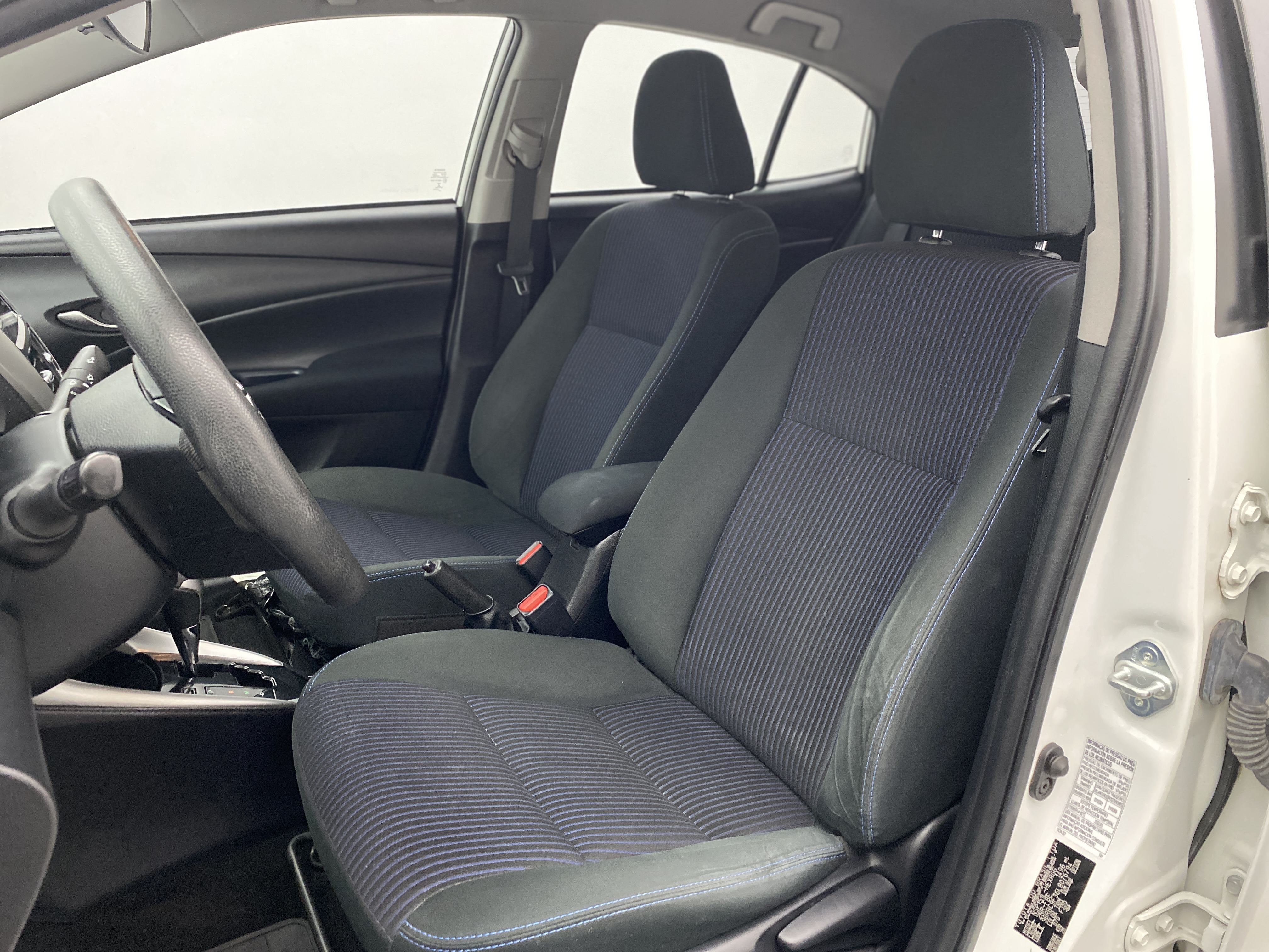 toyota yaris sedan 1.5 xl plus tech cvt (flex)