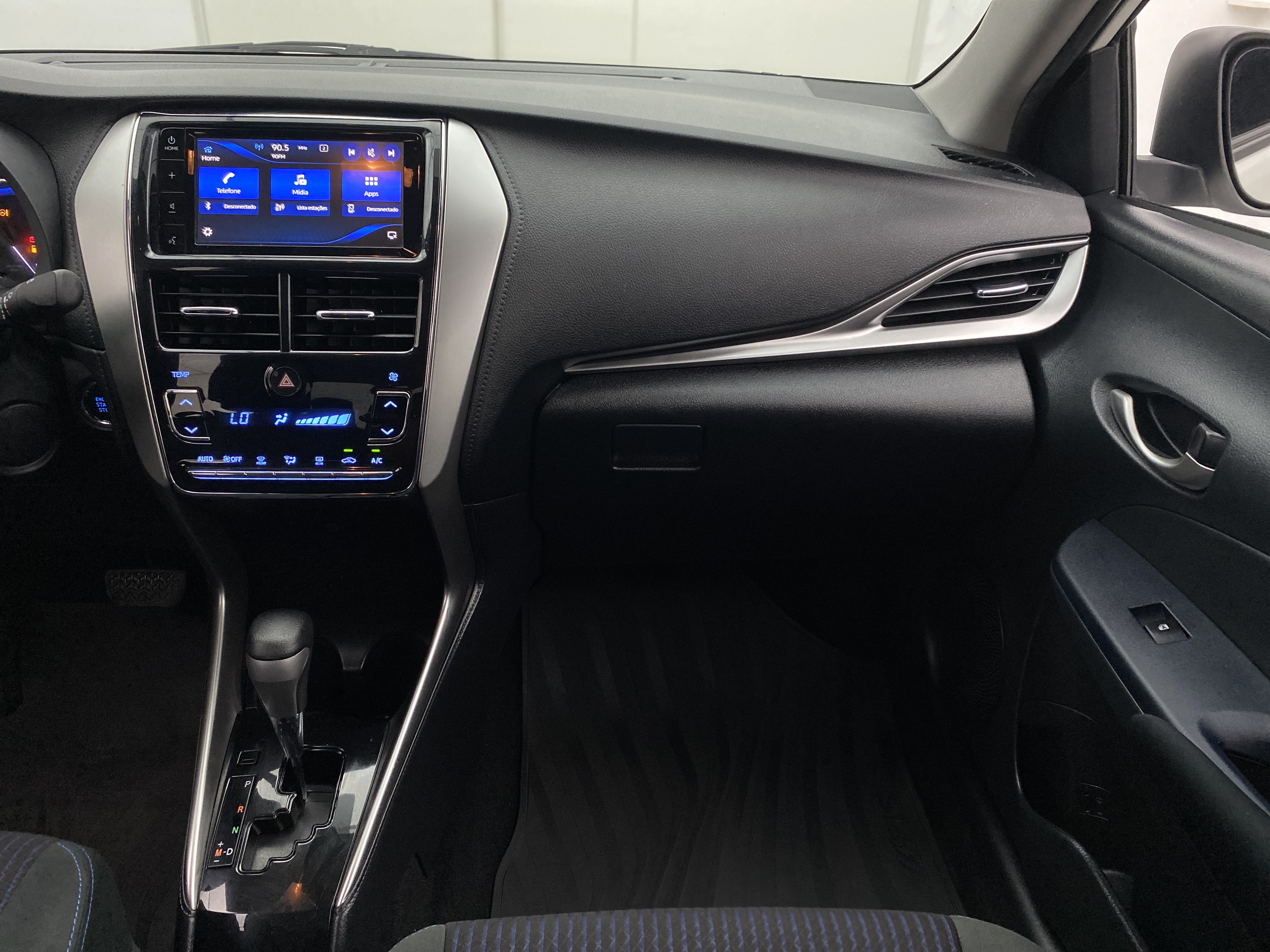 toyota yaris sedan 1.5 xl plus tech cvt (flex)