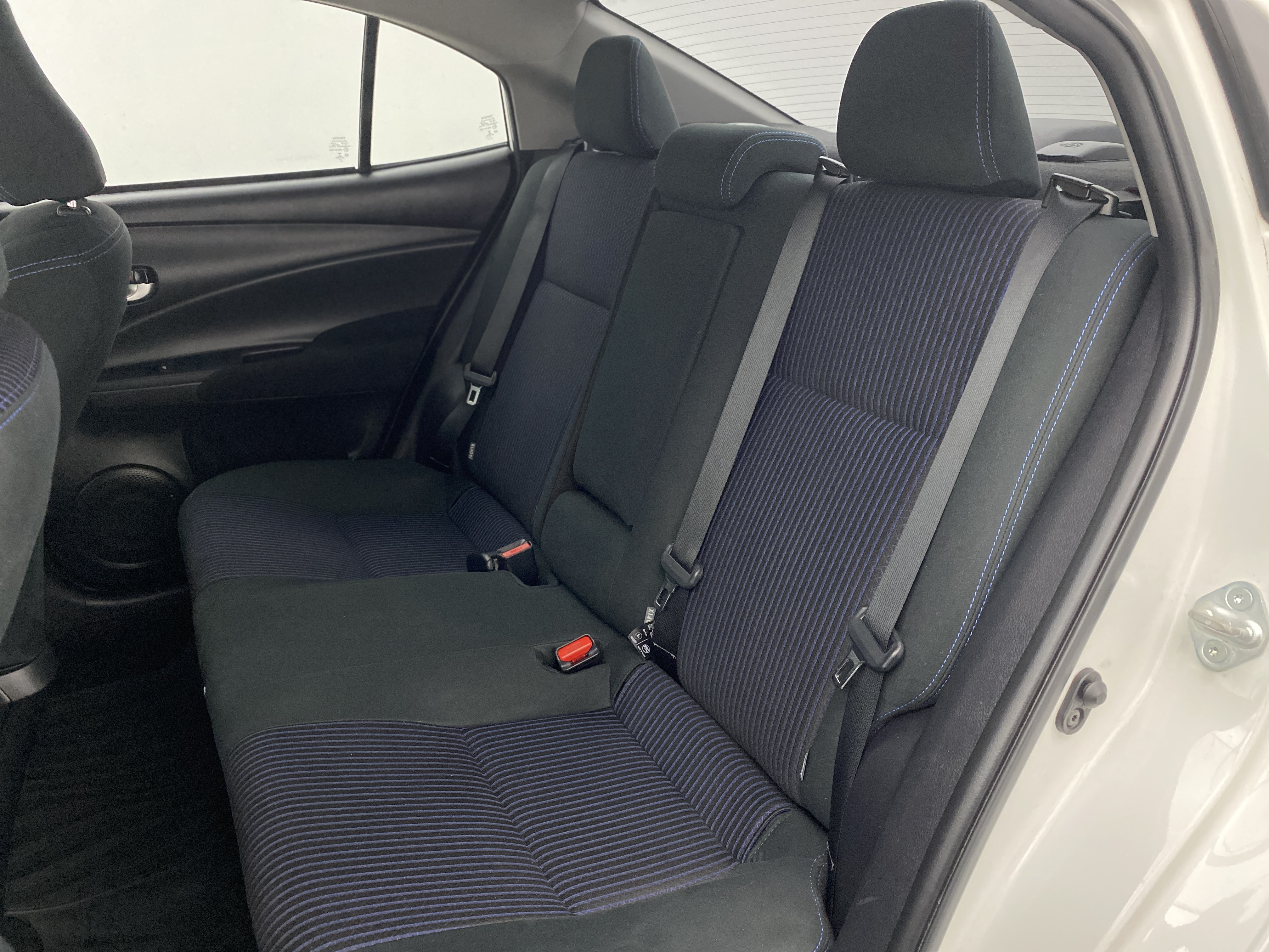 toyota yaris sedan 1.5 xl plus tech cvt (flex)