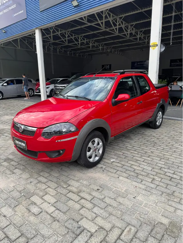Carro Fiat Strada 2015 Trekking 1.6 16V (Flex) (Cabine Dupla)