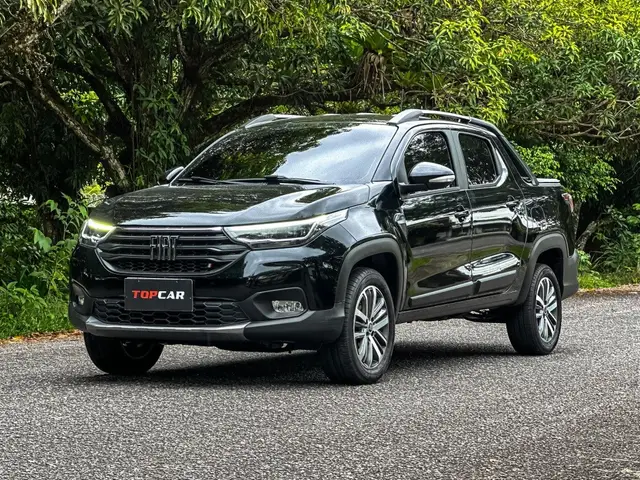 Carro Fiat Strada 2025 Volcano 1.3 Flex 8V CD Aut.