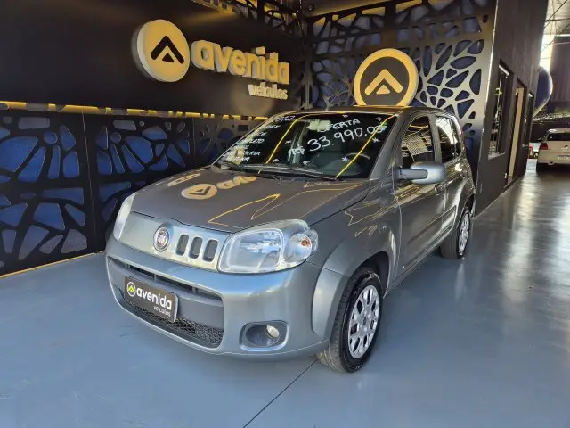 Carro Fiat Uno 2012 Vivace 1.0 8V (Flex) 4p