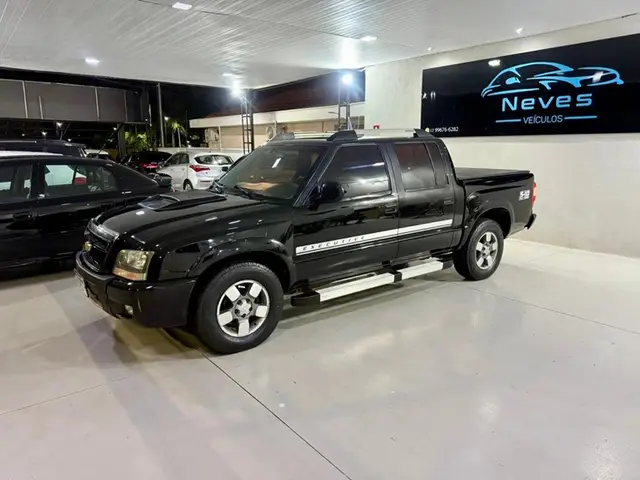 Carro Chevrolet S10 Cabine Dupla 2011 S10 Executive 4x2 2.4 (Flex) (Cab Dupla)