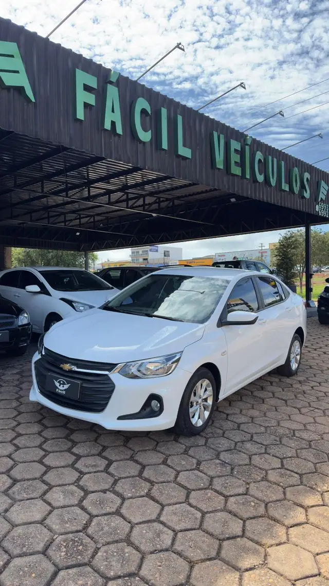 Carro Chevrolet Onix Plus 2022 SEDAN Plus LTZ 1.0 12V TB Flex (Mec.)