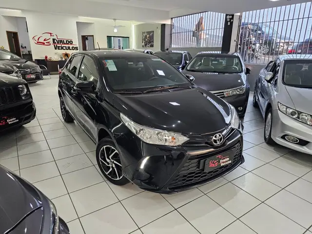 Carro Toyota Yaris Sedan 2023 XL 1.5 (Flex) (Aut)