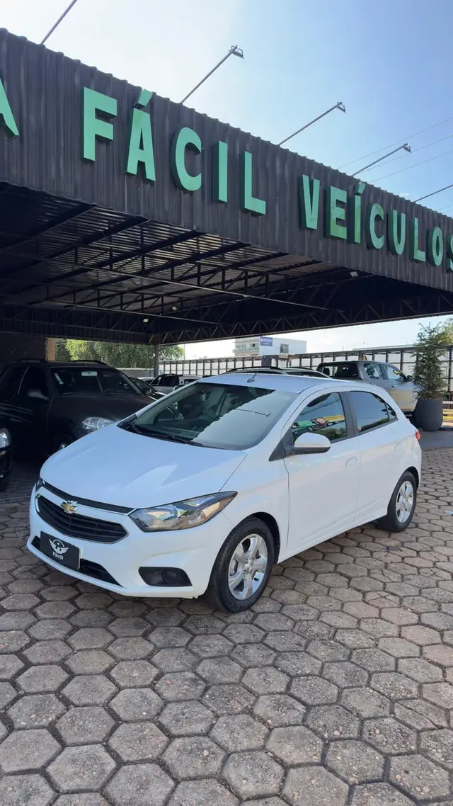 Carro Chevrolet Onix 2019 1.4 LT SPE/4
