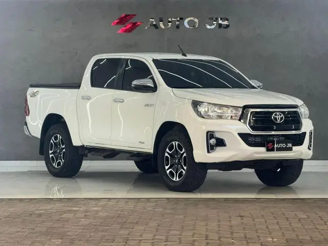 Carro Toyota Hilux Cabine Dupla 2019 Hilux 2.8 TDI CD SR 4x4 (Aut)