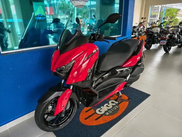 Moto Yamaha XMax 2023 ABS
