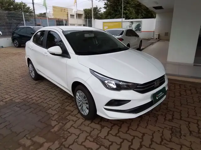 Carro Fiat Cronos 2025 Drive 1.3