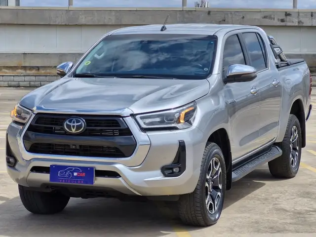 Carro Toyota Hilux Cabine Dupla 2024 SRX 4x4 2.8 Diesel