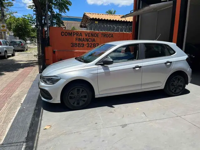 Carro Volkswagen Polo 2025 Track 1.0 Flex 12V 5p