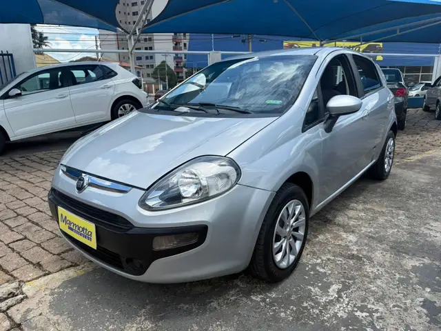 Carro Fiat Punto 2013 Attractive 1.4 (Flex)