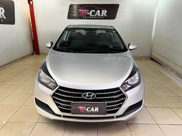 Carro Hyundai HB20S 2017 1.6 Comfort Plus (Flex)