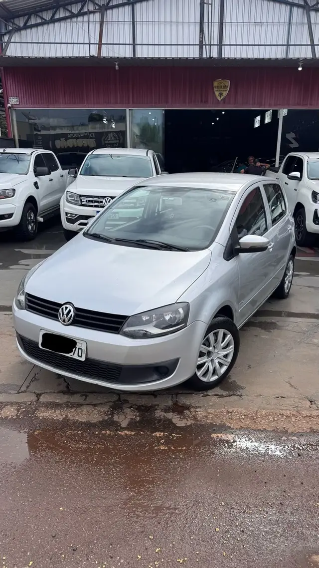 Carro Volkswagen Fox 2011 1.6 8V (Flex)