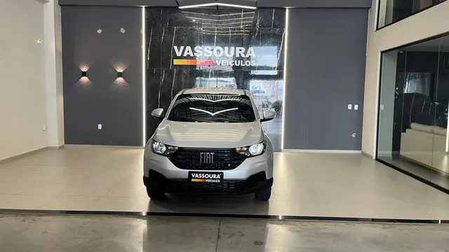 Carro Fiat Strada 2025 Freedom 1.3 Flex 8V CD