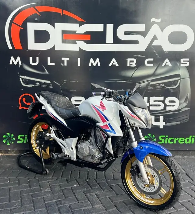 Moto Honda CB 300R 2015 (ABS)
