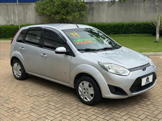 Carro Ford Fiesta Hatch 2014 SE 1.6