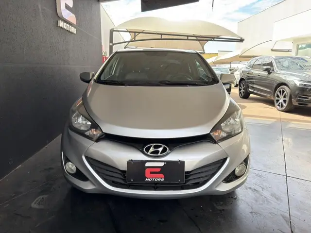 Carro Hyundai HB20S 2015 1.0 Comfort Plus (Flex)