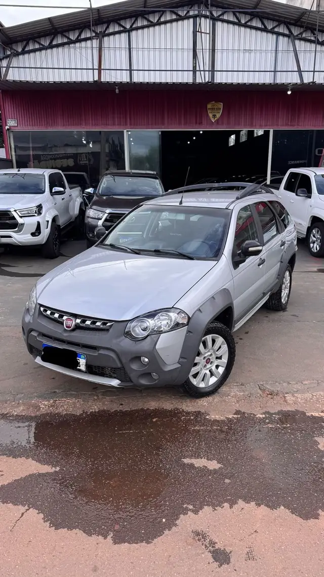 Carro Fiat Weekend 2015 Adventure 1.8 E.torQ Dualogic (Flex)