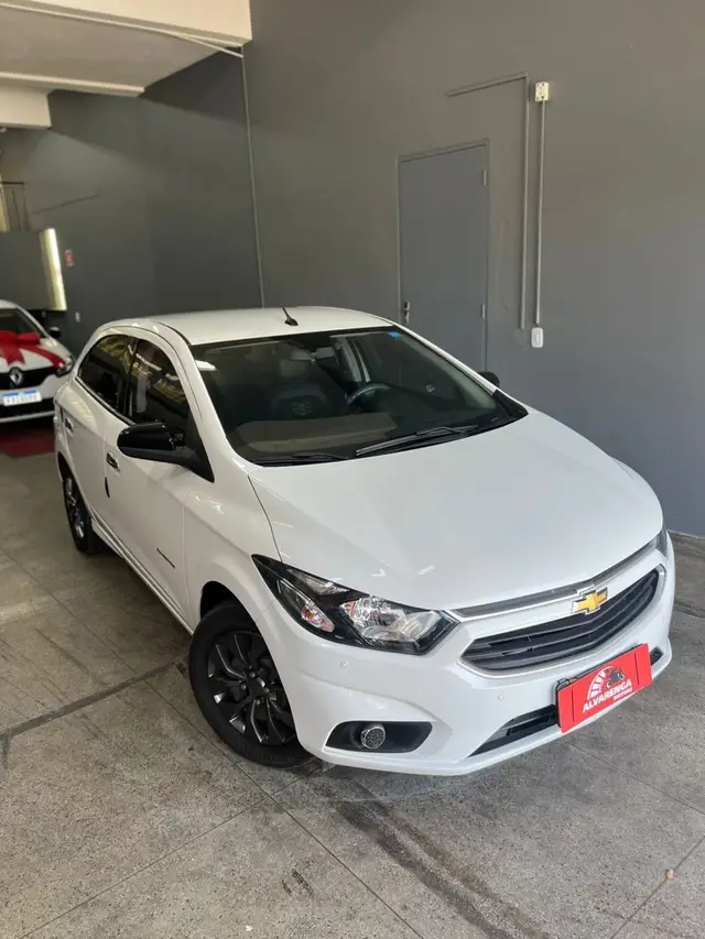 Carro Chevrolet Onix 2019 1.4 Advantage SPE/4 (Aut)