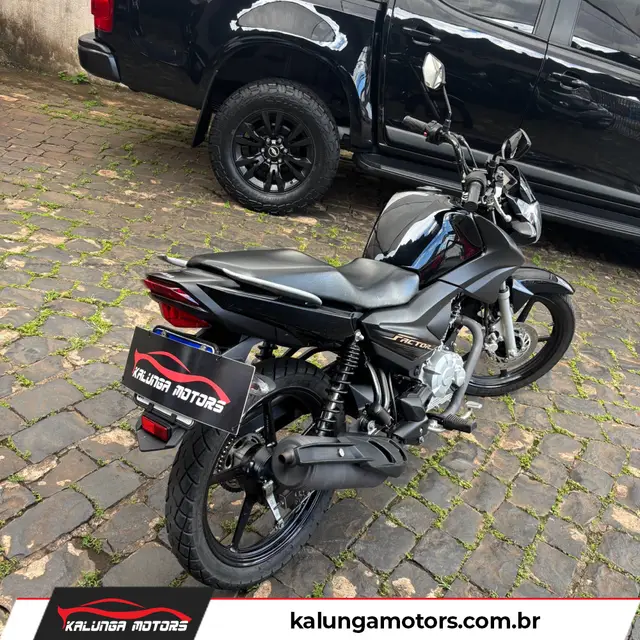 Moto Yamaha YBR 125i Factor 2025 UBS