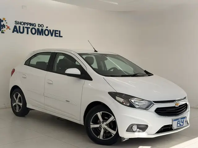 Carro Chevrolet Onix 2018 1.4 LTZ SPE/4 (Aut)