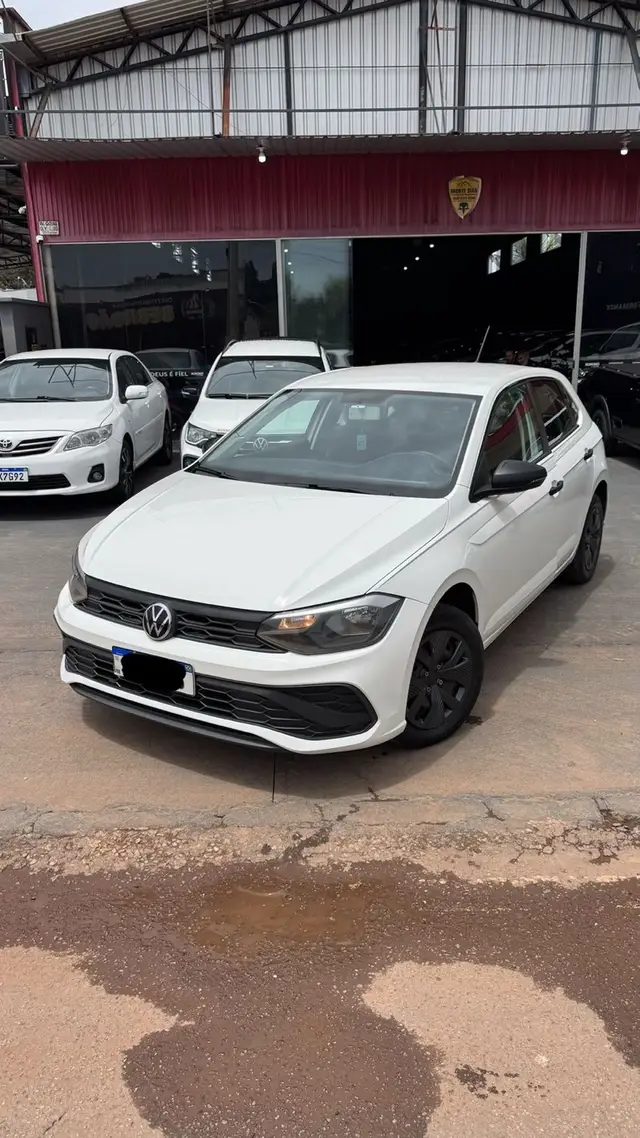Carro Volkswagen Polo 2024 Track 1.0 Flex 12V 5p