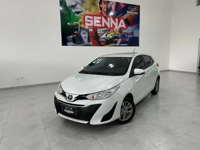 Carro Toyota Yaris 2021 1.5 XL Plus Connect CVT (Flex)