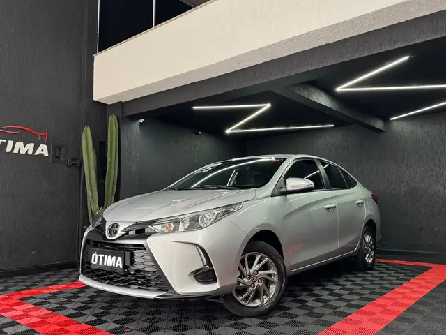 Carro Toyota Yaris Sedan 2025 XL 1.5 (Flex) (Aut)