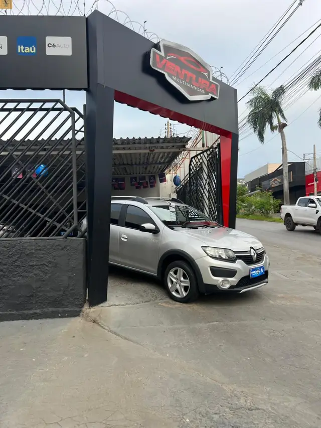 Carro Renault Sandero Stepway 2015 1.6 8V Easy-R (Flex)