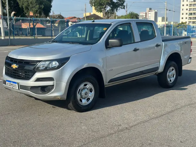 Carro Chevrolet S10 Cabine Dupla 2020 S10 2.8 CTDI LS 4WD (Cabine Dupla)
