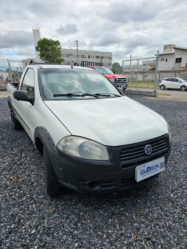 Carro Fiat Strada 2013 Working 1.4 (Flex)