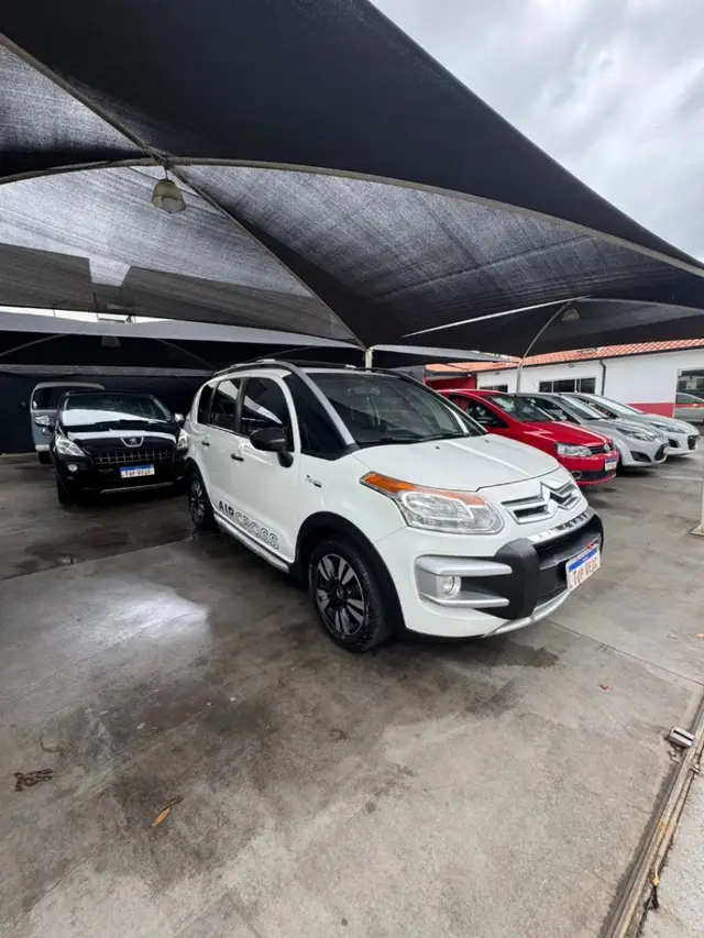 Carro Citroën Aircross 2014 GLX Atacama 1.6 16V (Flex)