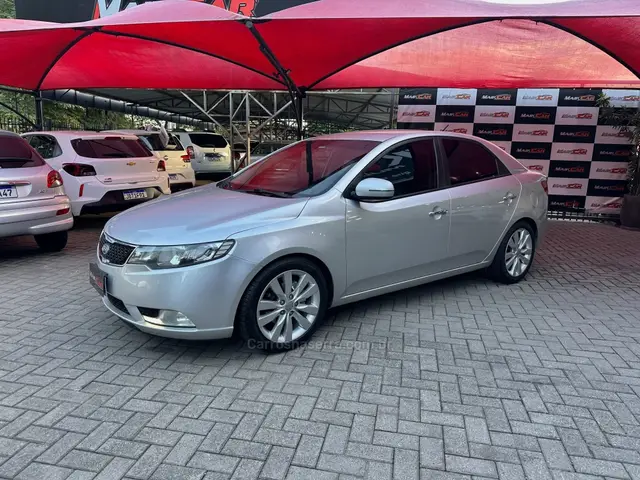 Carro Kia Cerato 2013 SX 1.6 16V (Aut)