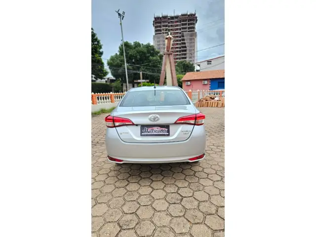 Carro Toyota Yaris Sedan 2023 XLS 1.5 (Flex) (Aut)