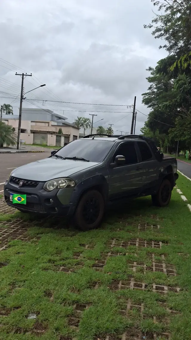Carro Fiat Strada 2013 Adventure 1.8 16V Dualogic (Flex) (Cabine Dupla)