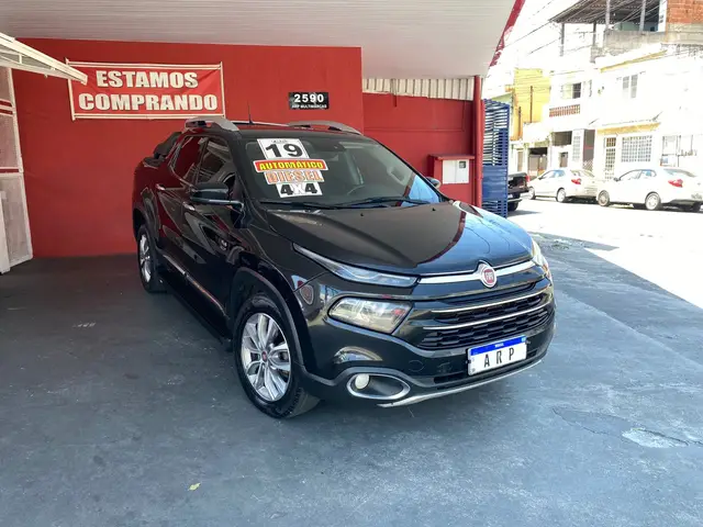 Carro Fiat Toro 2019 Volcano 2.0 diesel AT9 4x4