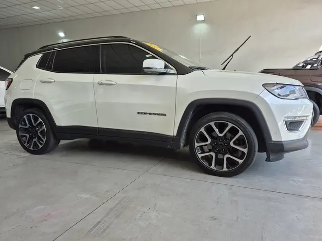 Carro Jeep Compass 2019 2.0 Limited (Aut) (Flex)
