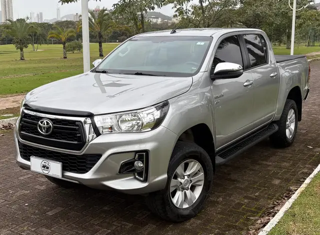 Carro Toyota Hilux Cabine Dupla 2019 Hilux 2.7 SR CD 4x2 (Flex) (Aut)