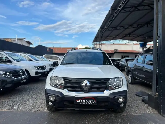 Carro Renault Oroch 2024 Intense 1.6 (Flex)