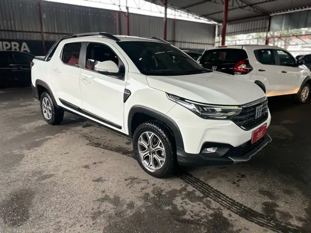 Carro Fiat Strada 2021 Volcano 1.3 CD (Flex)