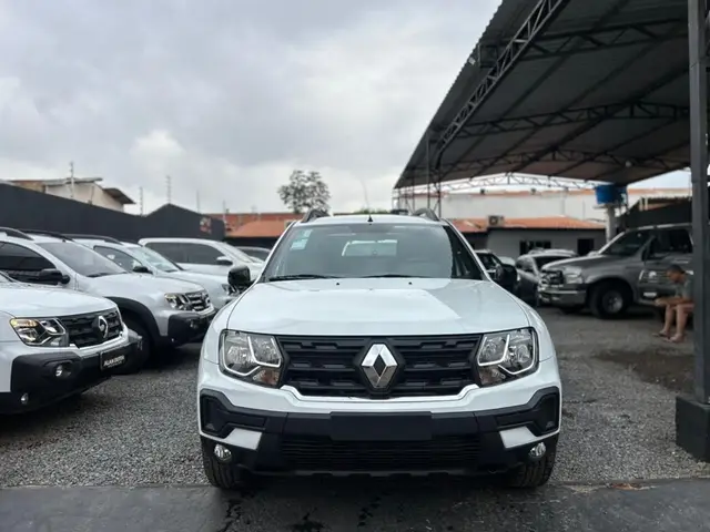 Carro Renault Oroch 2025 Intense 1.6 (Flex)