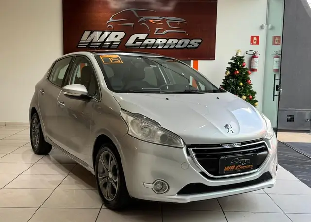 Carro Peugeot 208 2015 Griffe  1.6 16V (Flex) (Aut)