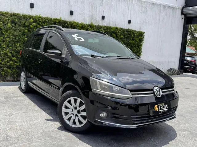 Carro Volkswagen SpaceFox 2015 1.6 VHT Comfortline I-Motion (Flex)