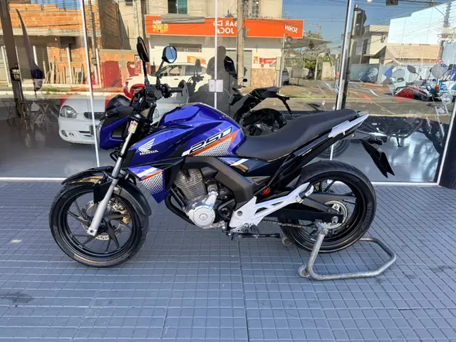 Moto Honda CB 250F Twister 2022 (CBS)